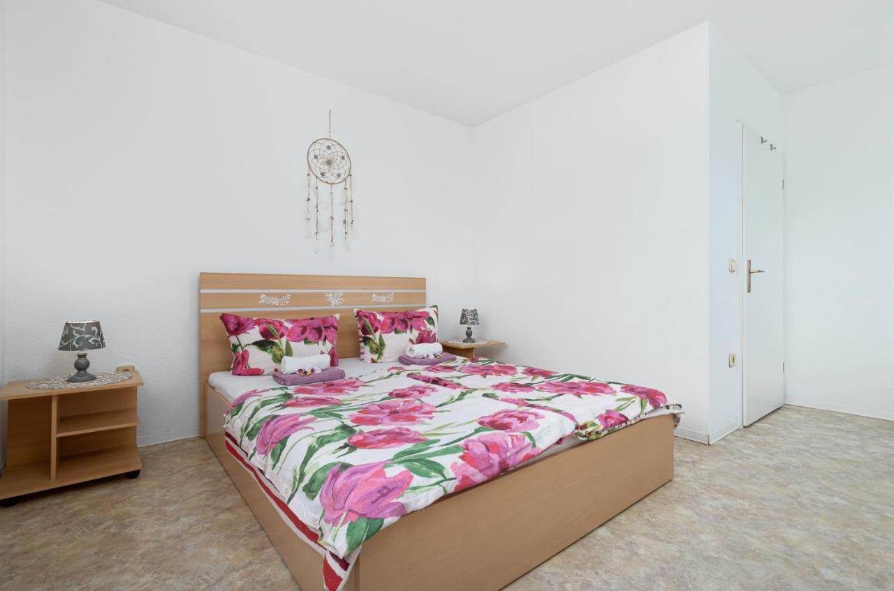 Apartamento Haus Delphin Poreč Exterior foto